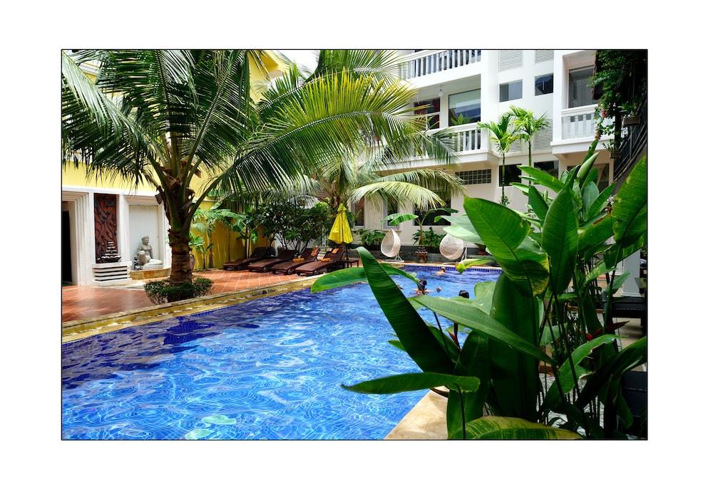 Paris Angkor Boutique Hotel Siem Reap Exterior photo