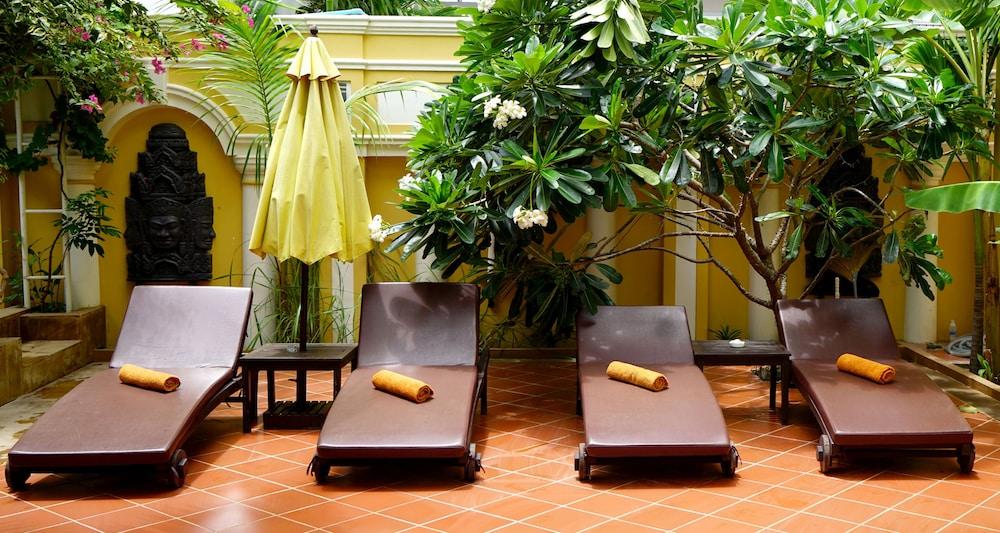 Paris Angkor Boutique Hotel Siem Reap Exterior photo