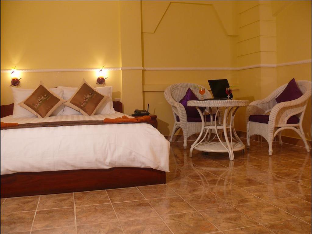 Paris Angkor Boutique Hotel Siem Reap Room photo