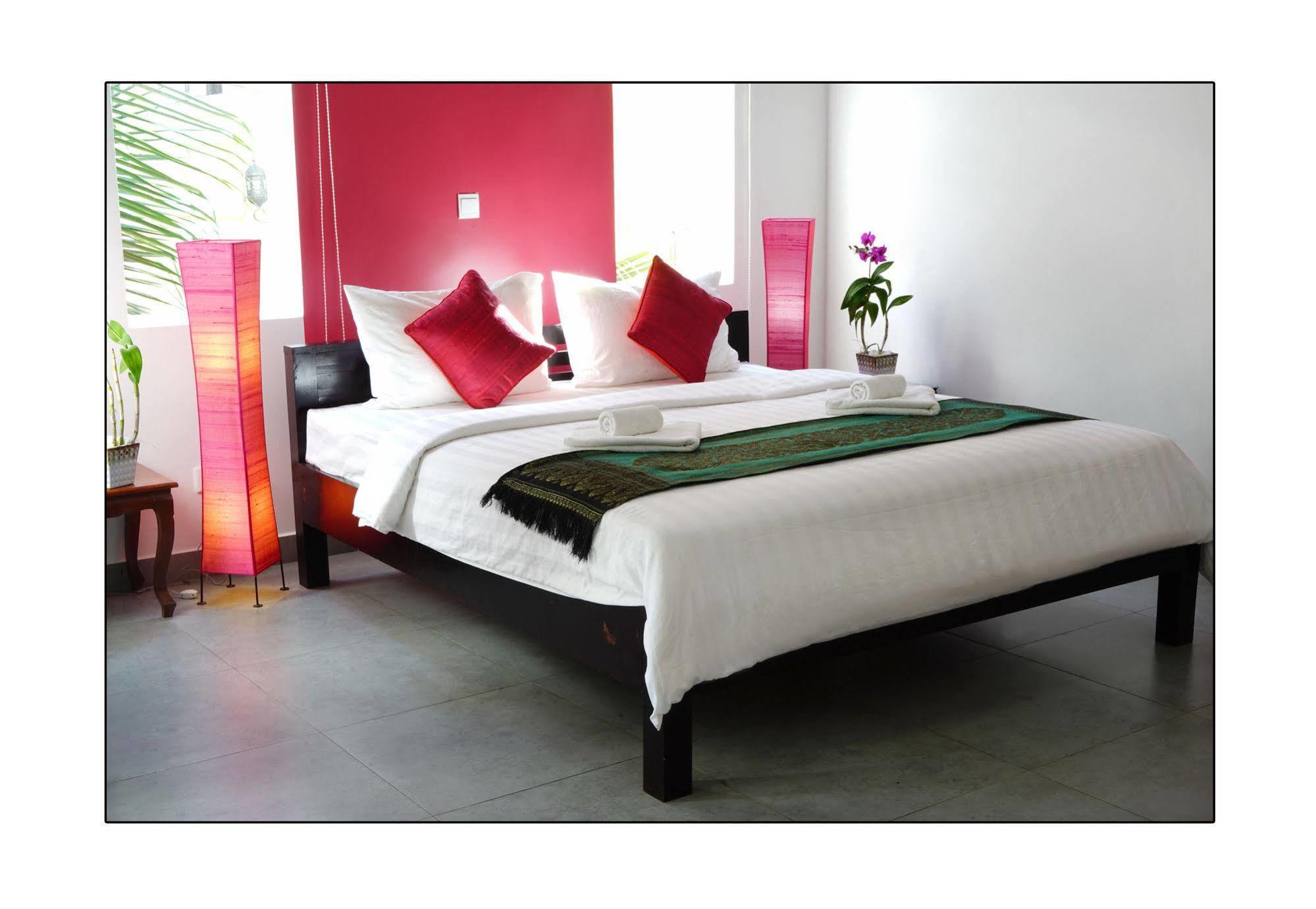 Paris Angkor Boutique Hotel Siem Reap Exterior photo